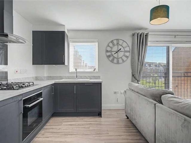 Flat for sale in Greenbridge, Kingsdown