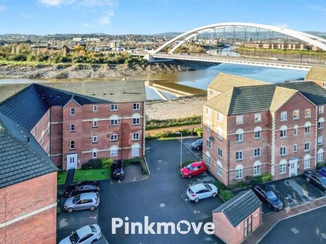 Flat for sale in Wales