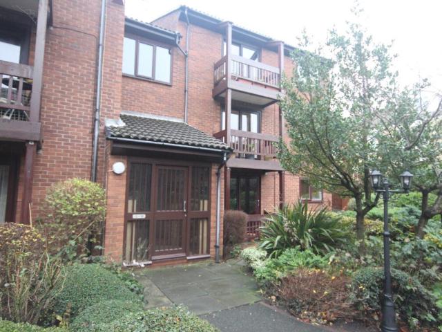 Flat for sale in Whitley Bay, North Tyneside