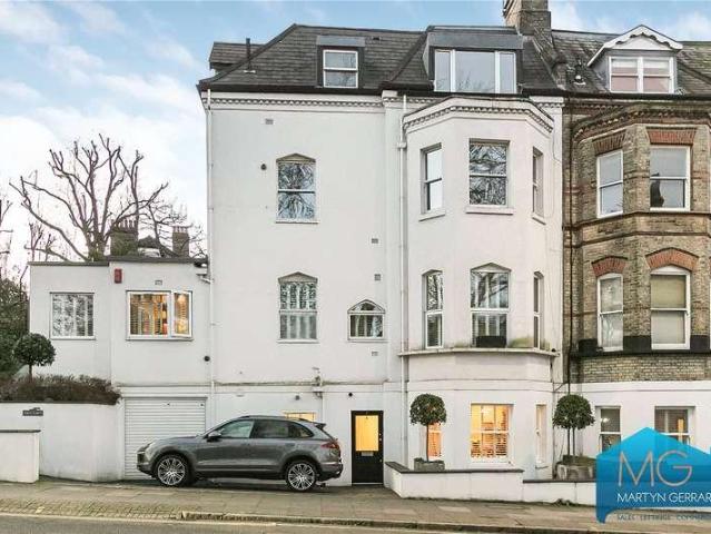 Flat for sale in Greater London