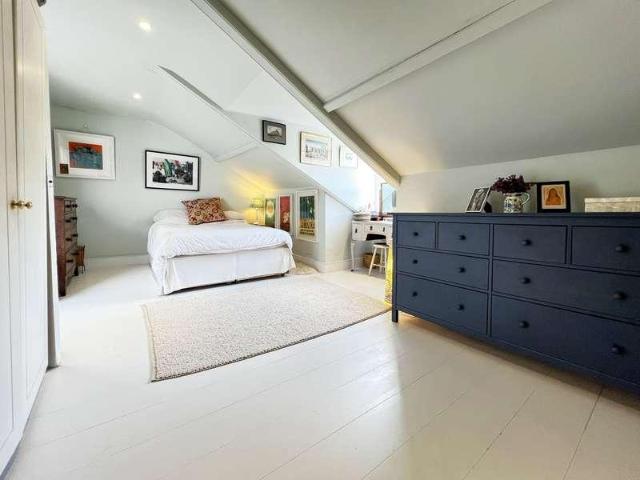 Flat for sale in City of Westminster, Greater London