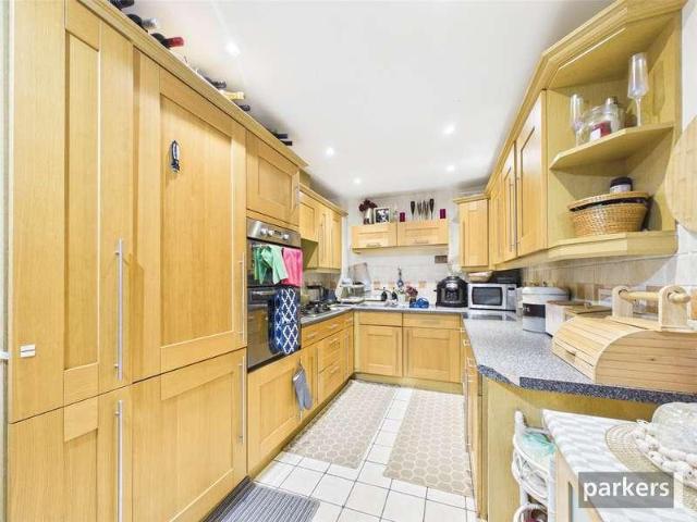 Flat for sale in Southcote, Reading