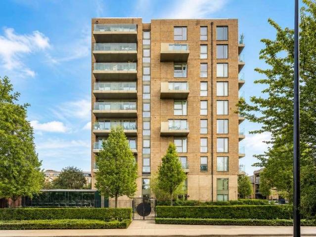 Flat for sale in Limehouse, Greater London