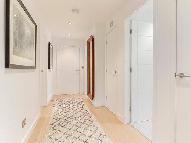 Flat for sale in Low Harrogate, Harrogate