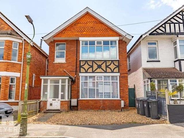 Flat for sale in Iford, Bournemouth