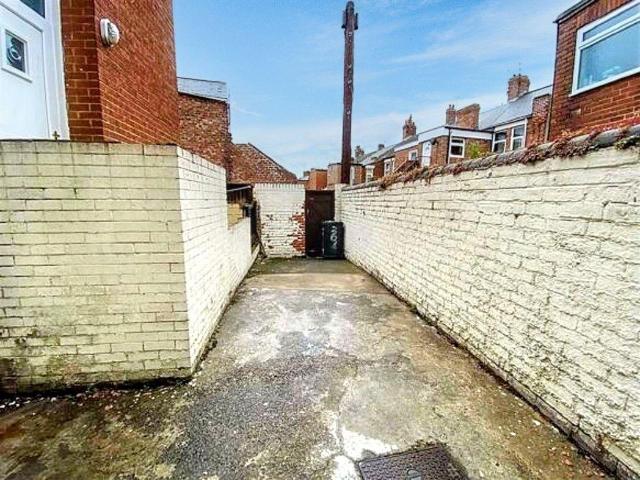 Flat for sale in Wallsend, Howdon