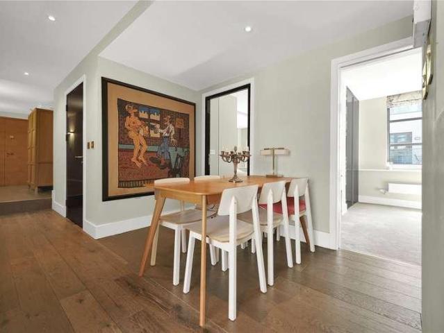 Flat for sale in Clerkenwell, Greater London