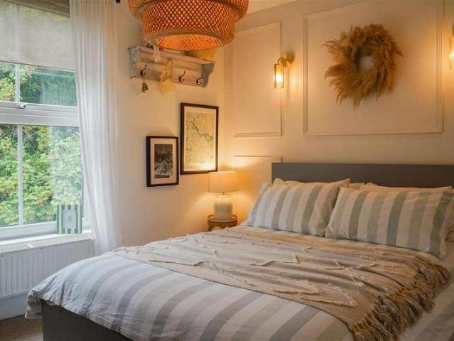 Flat for sale in Georgia, Greater Manchester