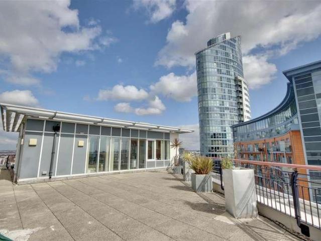 Flat for sale in Portsea, City Of Portsmouth