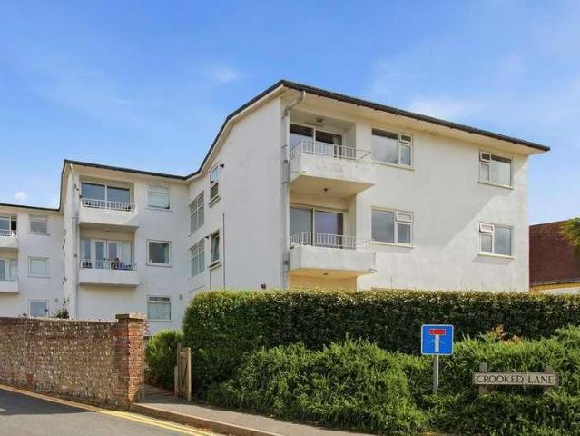 Flat for sale in Seaford, Iford