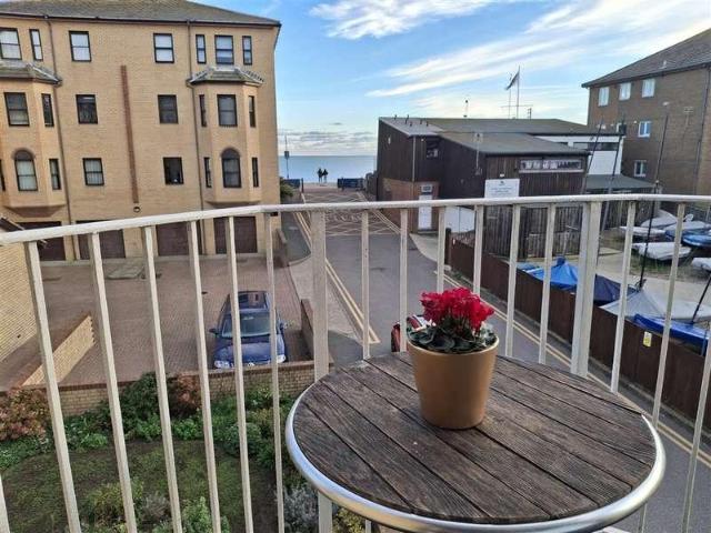 Flat for sale in Orchard Valley, Folkestone and Hythe