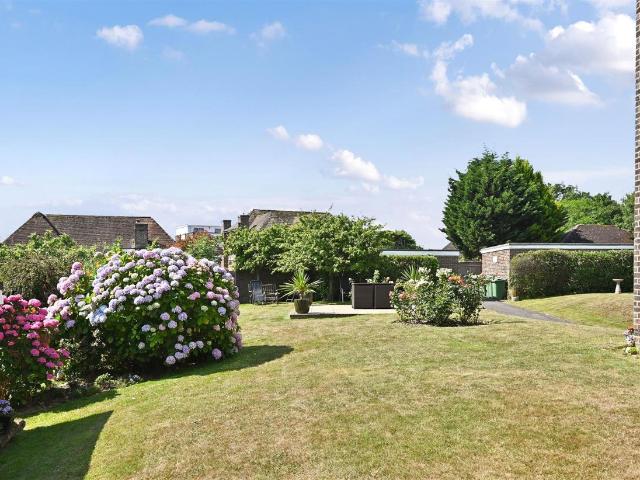 Flat for sale in Old Town, Heathlands
