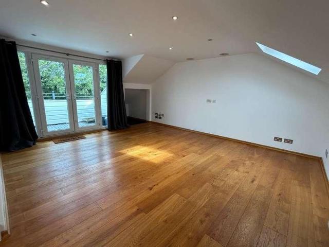 Flat for sale in Georgia, Greater Manchester