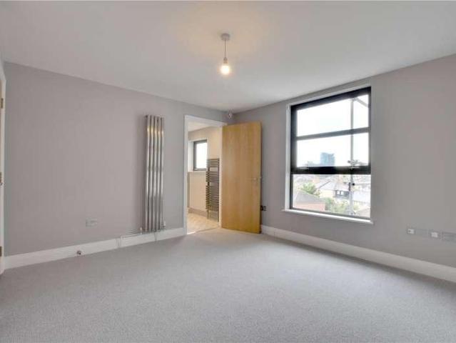 Flat for sale in Greenwich Town Centre, Greater London