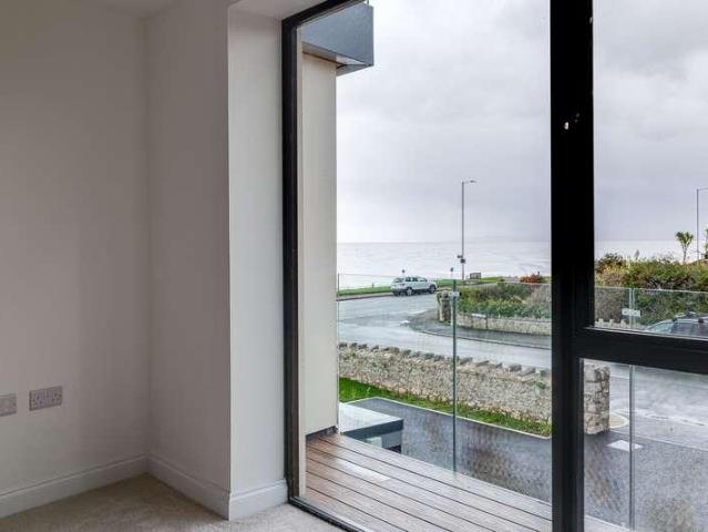 Flat for sale in Colwyn Bay, Wales