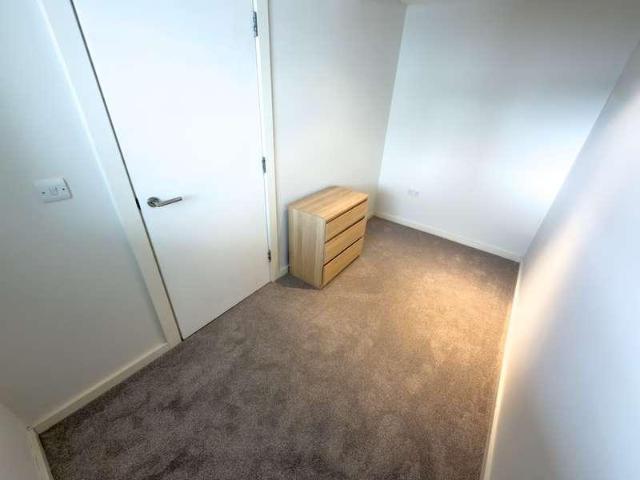 Flat for sale in Ropewalks, Calderstones