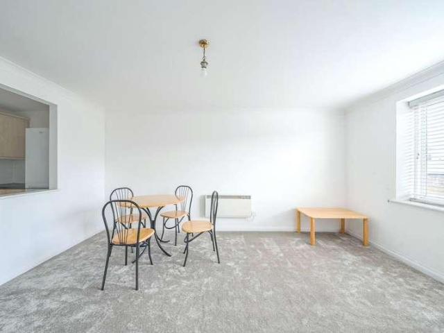 Flat for sale in Royal Borough of Kingston upon Thames, Greater London