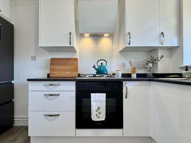 Flat for sale in Watergate, Devon
