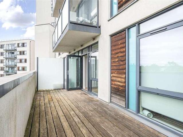 Flat for sale in Greater London