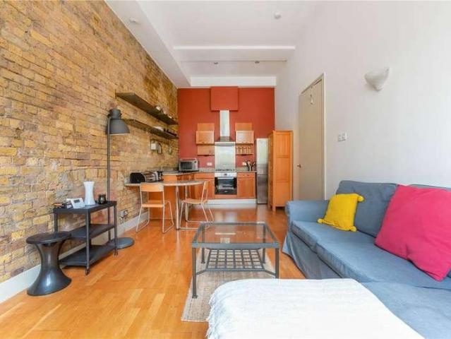 Flat for sale in St. George in the East, Whitechapel