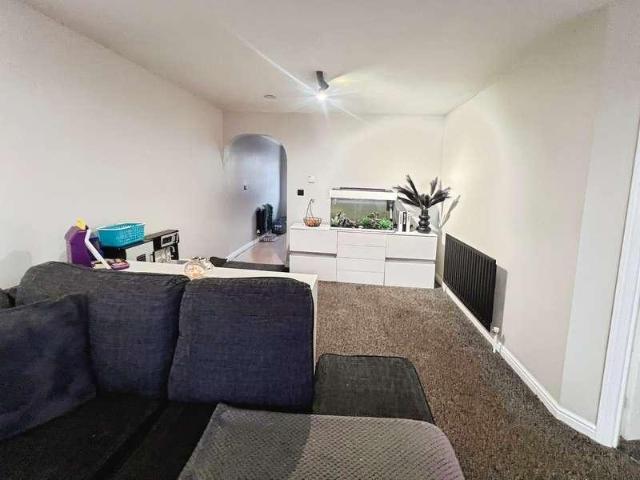 Flat for sale in Lee Bank, Greater Manchester