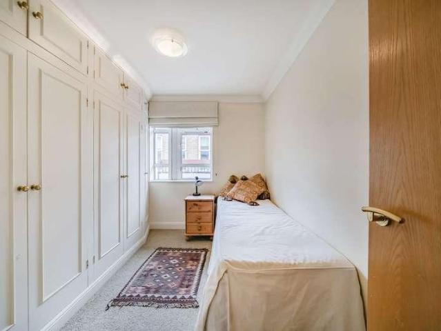 Flat for sale in Westminster, Victoria