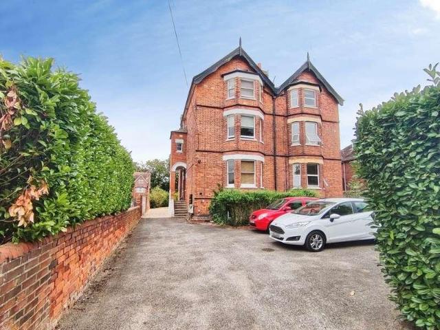 Flat for sale in Reading West, Reading