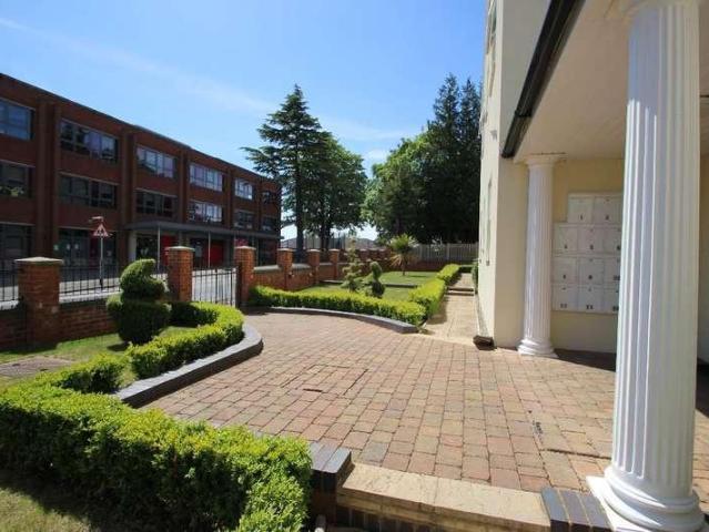 Flat for sale in Northampton, Northamptonshire
