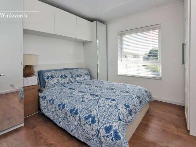 Flat for sale in London Borough of Sutton, Greater London