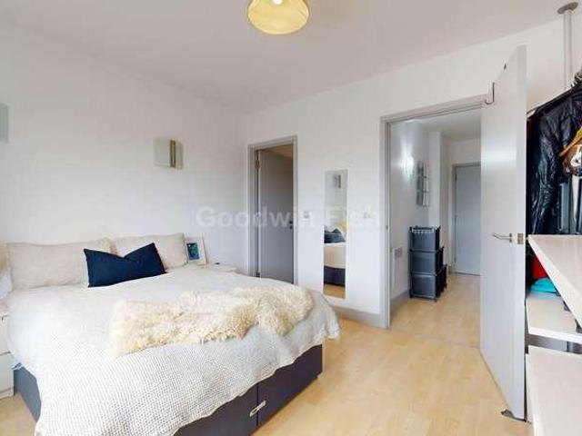 Flat for sale in City Centre, Georgia