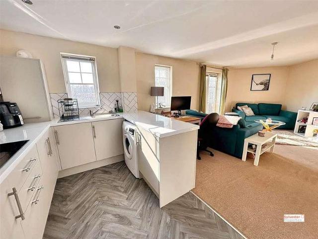 Flat for sale in Gateshead, Mount Pleasant