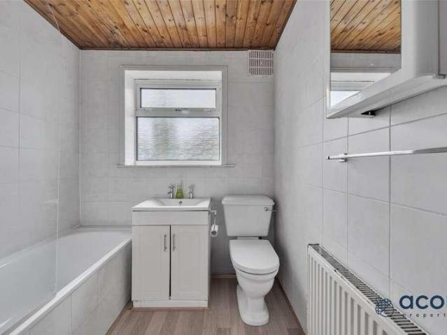 Flat for sale in Greater London