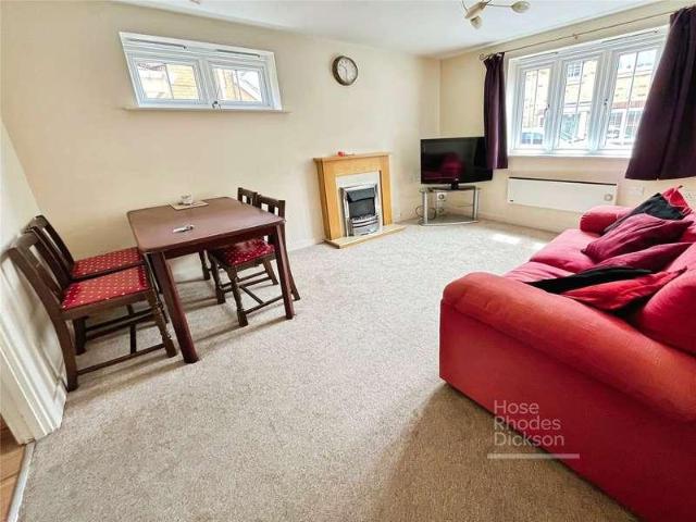 Flat for sale in Elmfield, Ryde