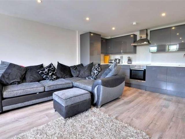 Flat for sale in Lower Halliford, Surrey