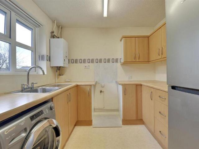 Flat for sale in Denmead, Hampshire