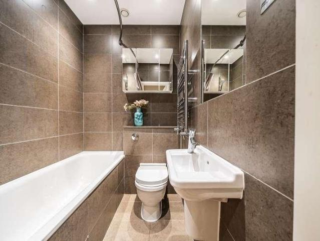 Flat for sale in St. John's Wood, Greater London
