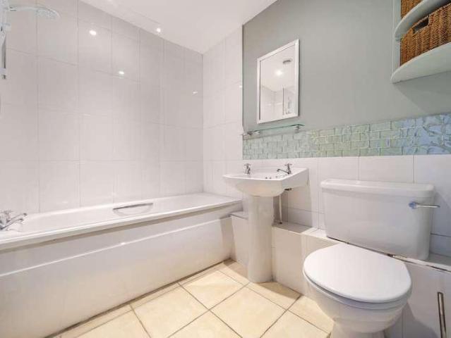 Flat for sale in Feckenham, City Of Bristol