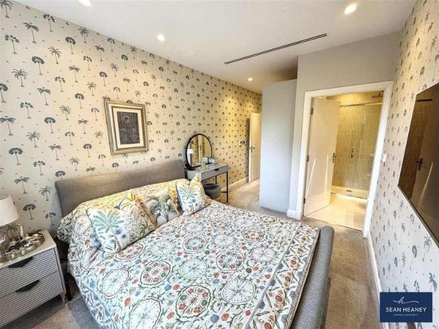 Flat for sale in Hadley Wood, Isle Of Man
