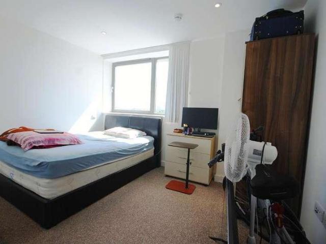 Flat for sale in Sudbury, Greater London
