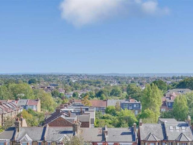 Flat for sale in North Finchley, Isle Of Man