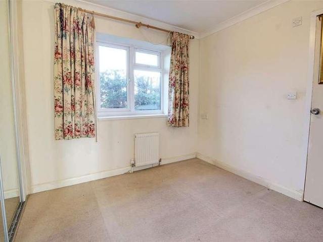 Flat for sale in Pouchen End, Hertfordshire