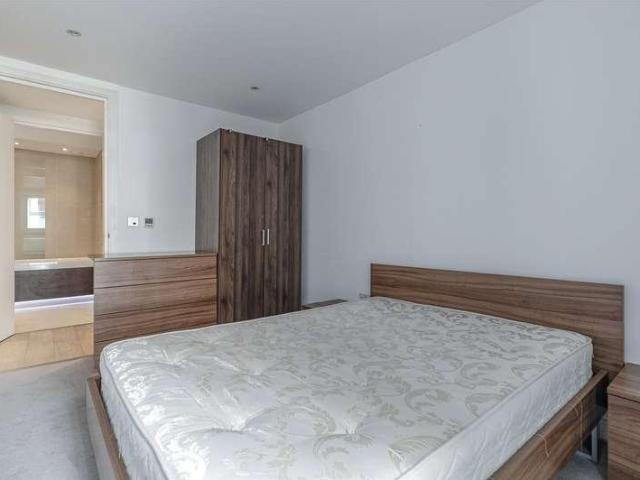 Flat for sale in Spitalfields, Whitechapel