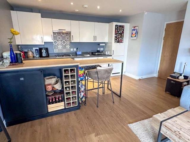 Flat for sale in Cheadle, Greater Manchester