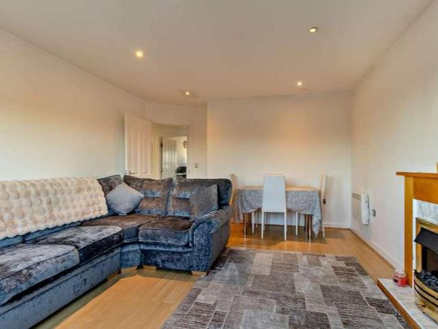 Flat for sale in Costhorpe, East Midlands