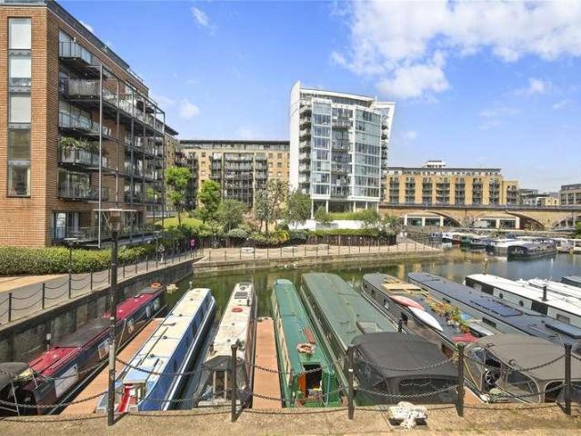 Flat for sale in Ratcliffe, Limehouse