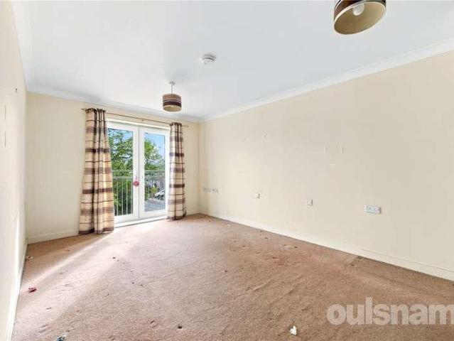 Flat for sale in Turves Green, Birmingham