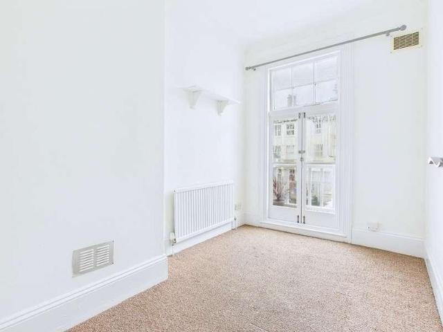 Flat for sale in Portslade by Sea, Hove
