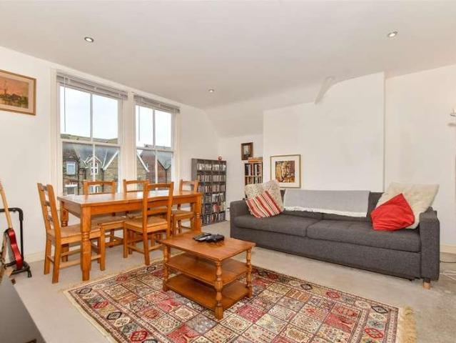 Flat for sale in Folkestone
