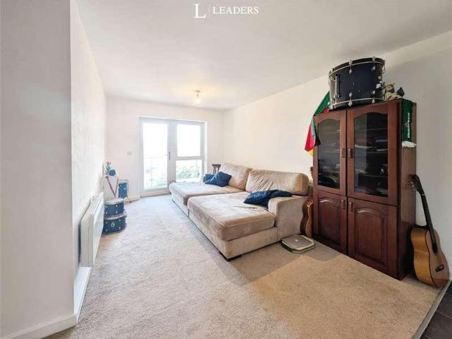 Flat for sale in Bedford Place, Southampton