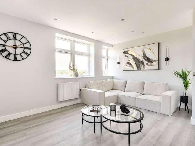 Flat for sale in Greater London
